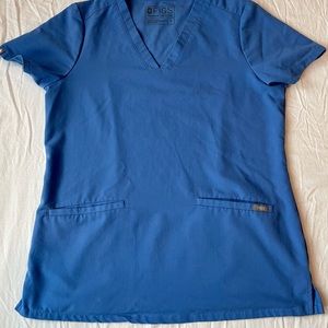 FIGS Casma Three Pocket Scrub Top - Small